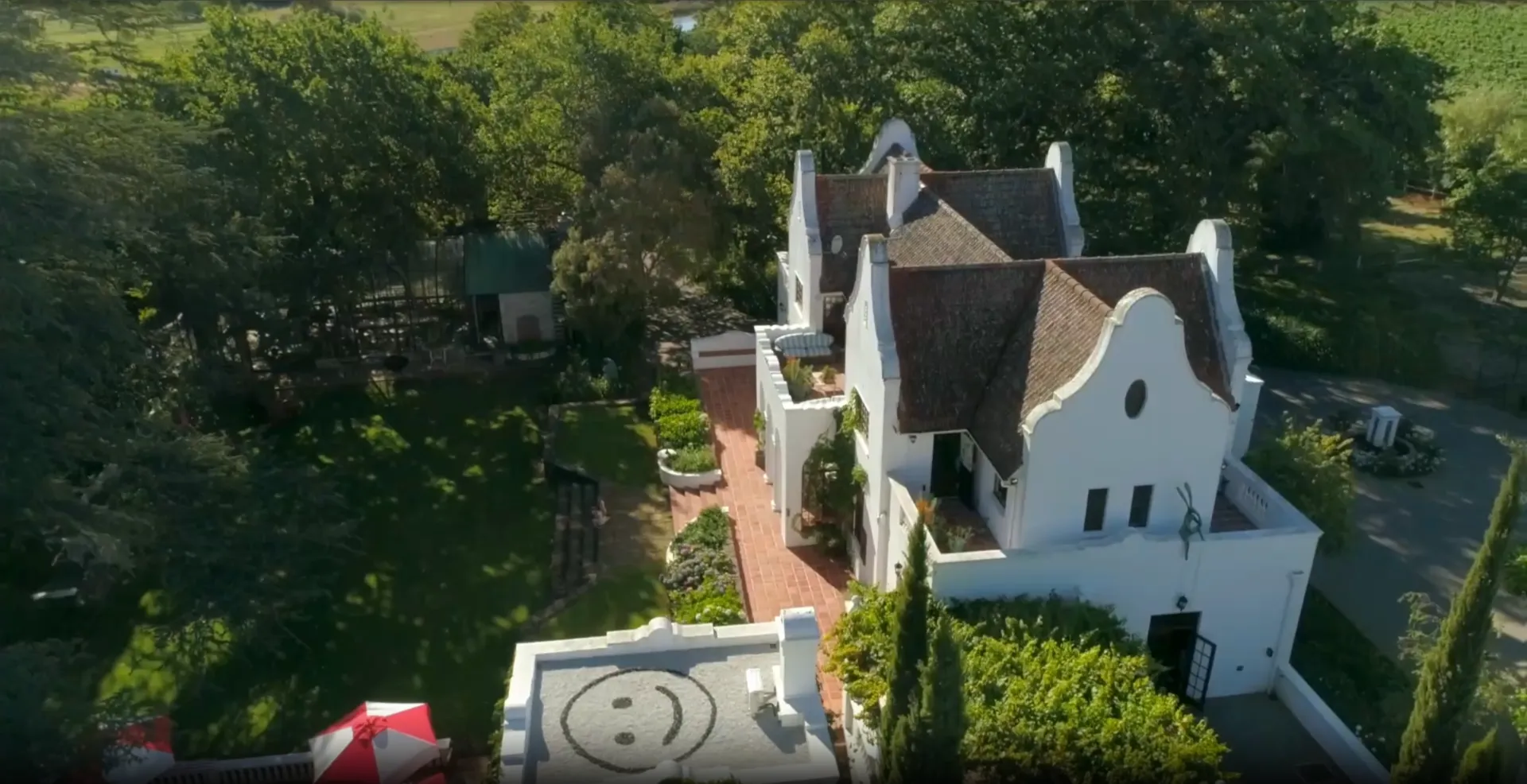 Loading video background